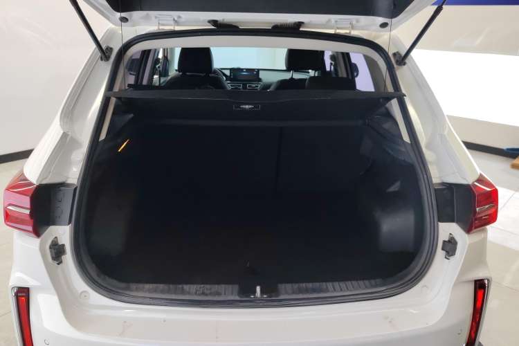 Used Bestune T33 2021 1.2T DCT Luxury Model Trunk