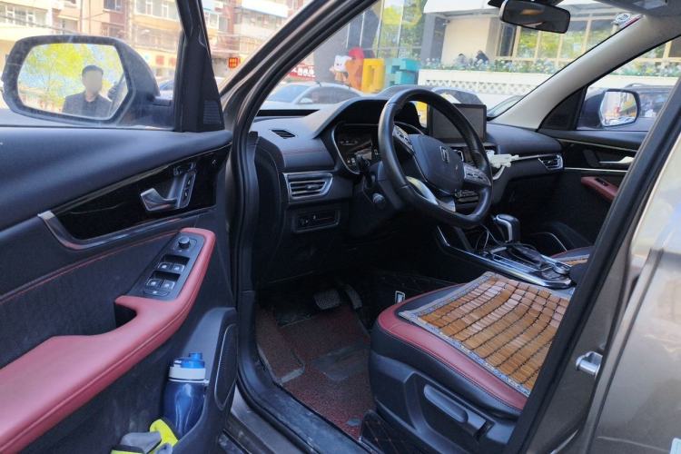 Used Bestune T33 2019 1.6L Automatic Luxury Version China V Emission Standard Driver Seat