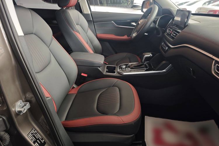 Used Bestune T33 2019 1.6L Automatic Luxury Edition China VI Interior 7