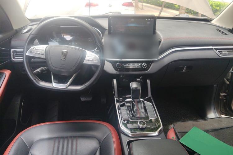 Used Bestune T33 2019 1.6L Automatic Luxury Edition China VI Center Console
