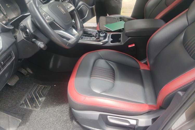 Used Bestune T33 2019 1.6L Automatic Luxury Edition China VI Left Front Seat