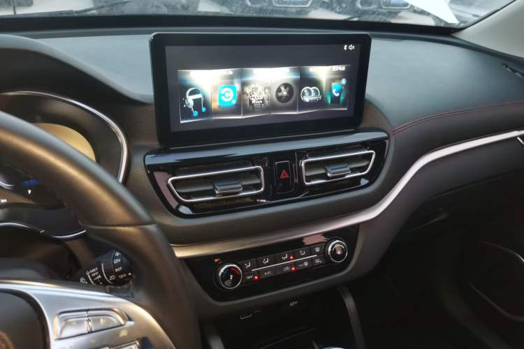 Used Bestune T33 2019 1.6L Automatic Luxury Edition China VI Audio And AC Panel