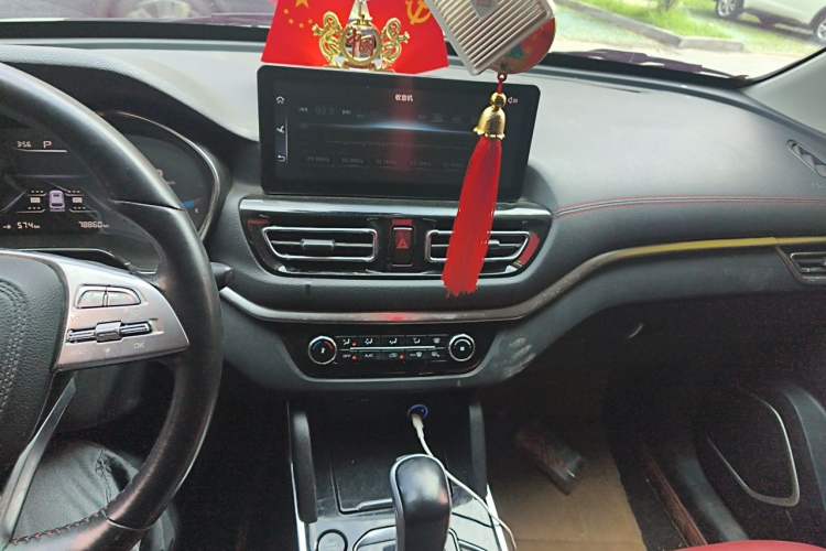 Used Bestune T33 2019 1.6L Automatic Luxury Edition China VI Audio And AC Panel