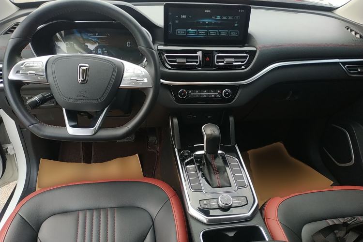 Used Bestune T33 2019 1.6L Automatic Luxury Edition China VI Center Console