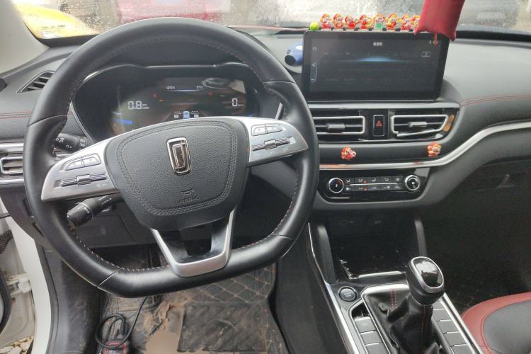 Used Bestune T33 2019 1.6L Manual Luxury Edition China VI Center Console