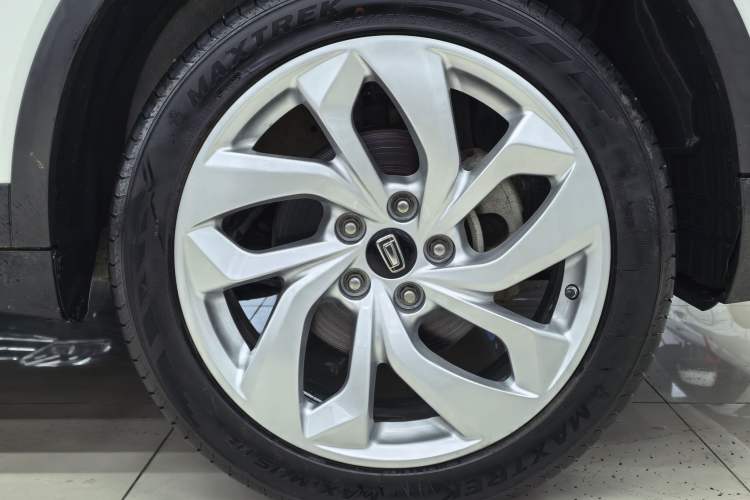 Used Bestune T33 2019 1.6L Automatic Connected Smart Cool Version China V Emission Standard Exterior 6