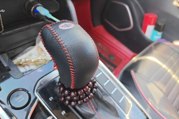 Used Bestune T33 2019 1.6L Automatic Luxury Edition China VI Gear Lever