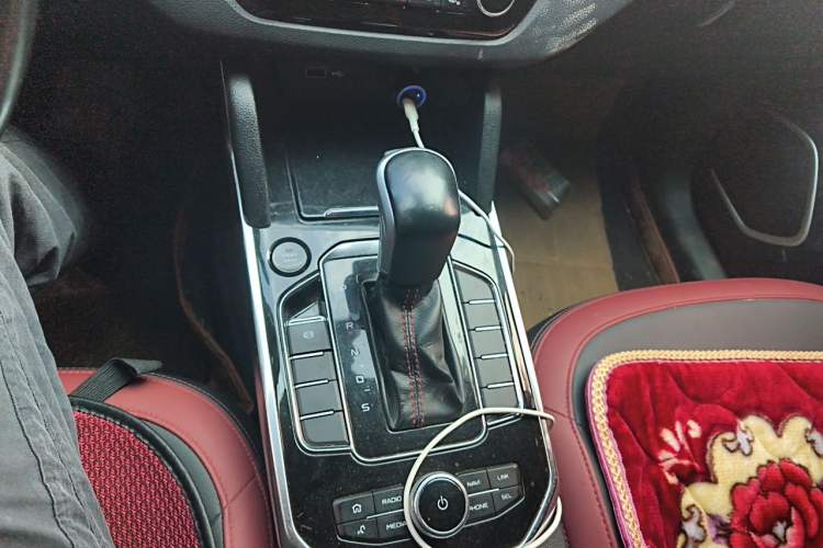 Used Bestune T33 2019 1.6L Automatic Luxury Edition China VI Gear Lever