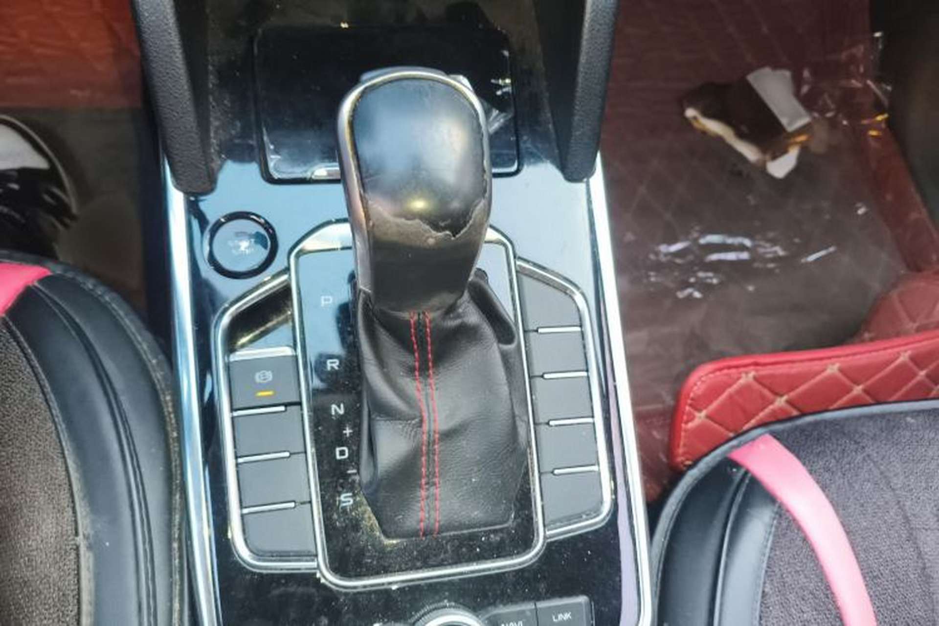 Used Bestune T33 2019 1.6L Automatic Luxury Edition China VI Gear Lever
