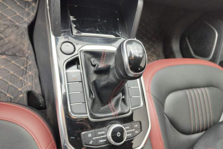 Used Bestune T33 2019 1.6L Manual Luxury Edition China VI Gear Lever