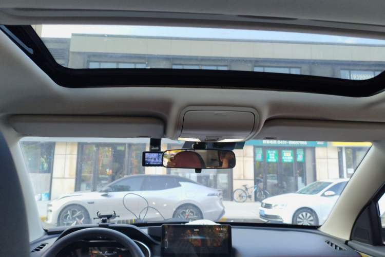 Used Bestune T33 2019 1.6L Automatic Luxury Version China V Emission Standard Headliner