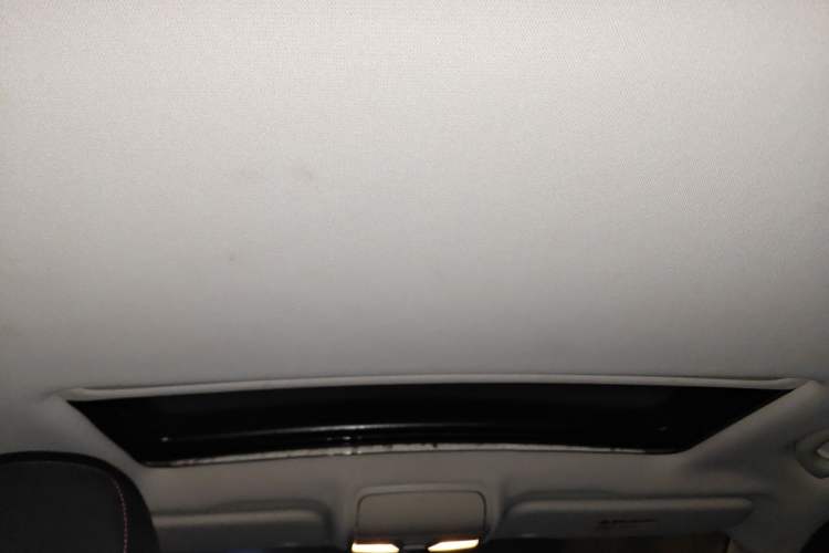 Used Bestune T33 2019 1.6L Manual Luxury Edition China VI Headliner
