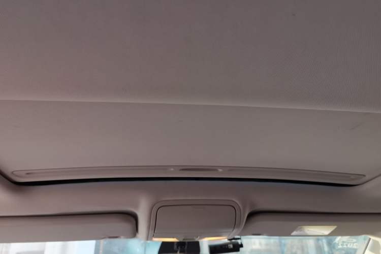 Used Bestune T33 2019 1.6L Automatic Luxury Version China V Emission Standard Headliner