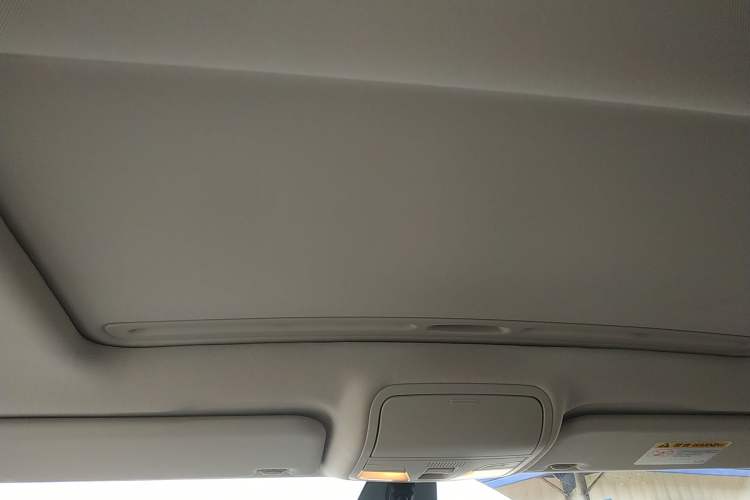 Used Bestune T33 2019 1.6L Automatic Luxury Edition China VI Headliner