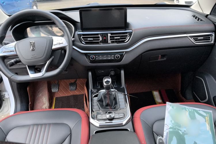 Used Bestune T33 2019 1.6L Manual Luxury Version China V Interior 3