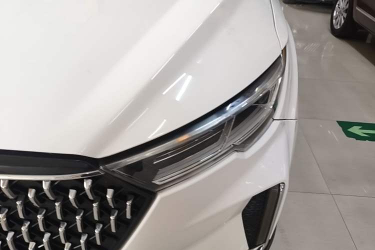 Used Bestune T33 2019 1.6L Automatic Luxury Edition China VI Left Front Headlight
