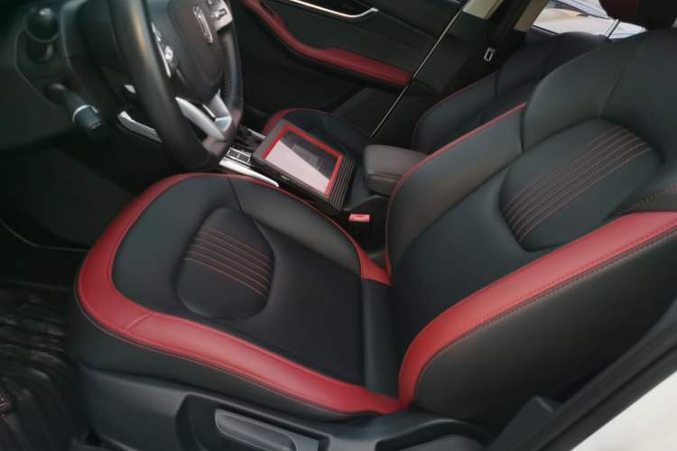 Used Bestune T33 2019 1.6L Automatic Luxury Edition China VI Left Front Seat