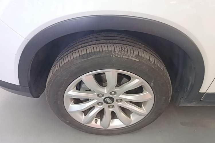 Used Bestune T33 2019 1.6L Automatic Luxury Edition China VI Left Front Wheel Hub