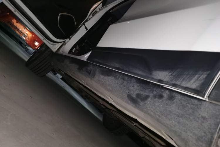 Used Bestune T33 2019 1.6L Automatic Luxury Edition China VI Left Side Sill