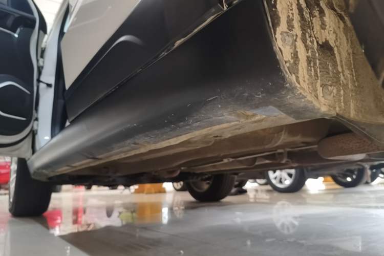 Used Bestune T33 2019 1.6L Automatic Luxury Edition China VI Left Side Sill