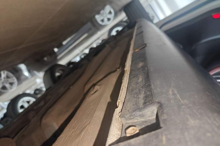 Used Bestune T33 2019 1.6L Manual Luxury Edition China VI Left Side Sill
