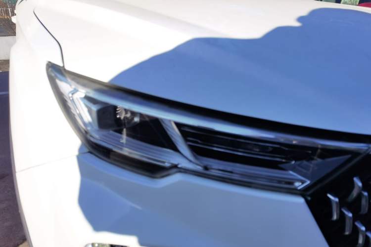 Used Bestune T33 2019 1.6L Automatic Luxury Edition China VI Right Front Headlight
