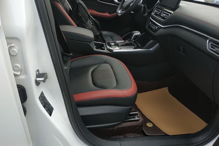 Used Bestune T33 2019 1.6L Automatic Luxury Edition China VI Right Front Seat