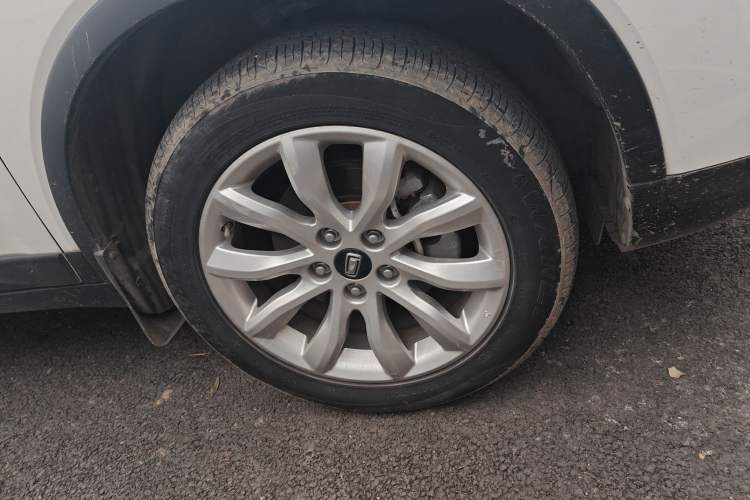 Used Bestune T33 2019 1.6L Manual Luxury Version China V Right Front Wheel Hub