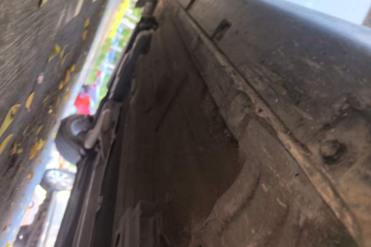 Used Bestune T33 2019 1.6L Automatic Luxury Edition China VI Right Side Sill