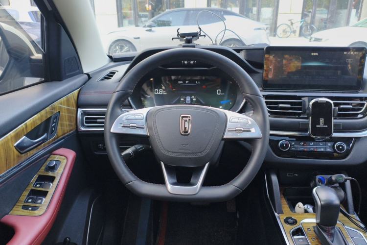 Used Bestune T33 2019 1.6L Automatic Luxury Version China V Emission Standard Steering Wheel