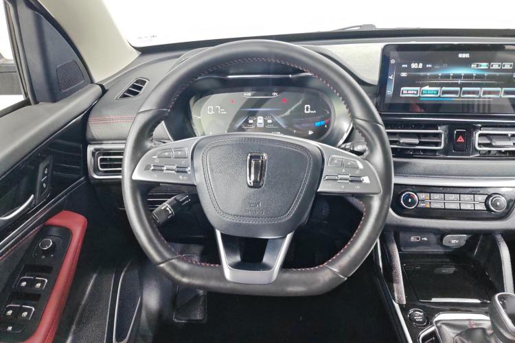 Used Bestune T33 2019 1.6L Manual Luxury Version China V Steering Wheel