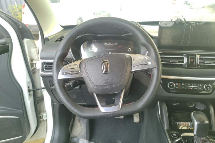 Used Bestune T33 2019 1.6L Automatic Luxury Edition China VI Steering Wheel