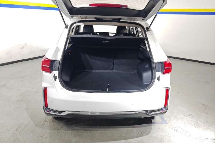 Used Bestune T33 2019 1.6L Manual Luxury Version China V Trunk