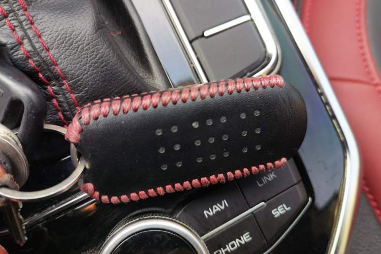Used Bestune T33 2019 1.6L Automatic Luxury Version China V Emission Standard Vehicle Key