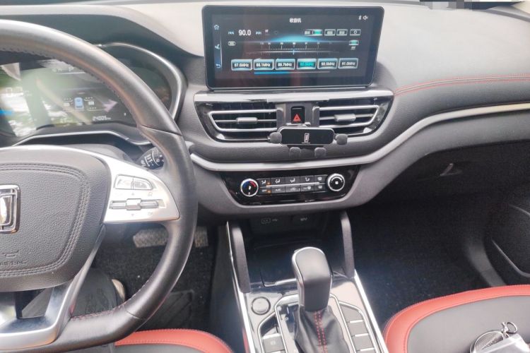 Used Bestune T33 2021 1.2T DCT Luxury Model Audio And AC Panel