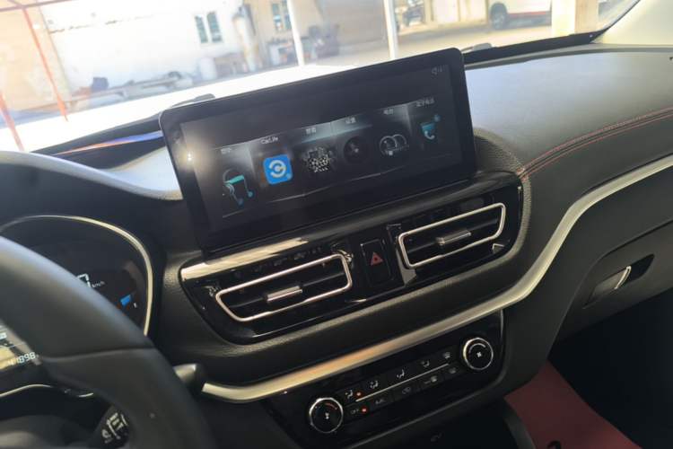 Used Bestune T33 2021 1.2T DCT Luxury Model Audio And AC Panel