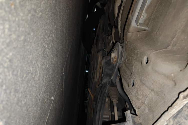 Used Bestune T33 2021 1.2T DCT Luxury Model Chassis Front Right