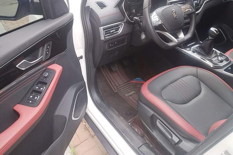 Used Bestune T33 2021 1.2T Manual Luxury Model Driver Seat