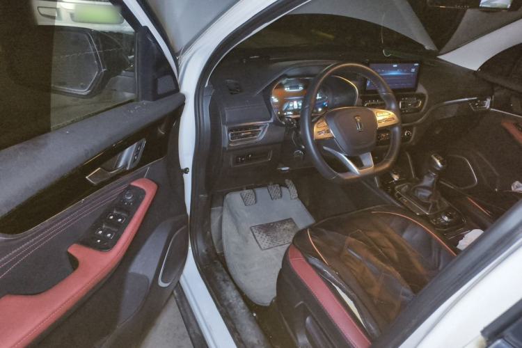 Used Bestune T33 2021 1.2T Manual Luxury Model Driver Seat
