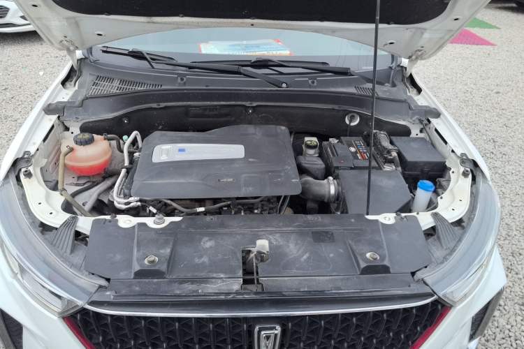 Used Bestune T33 2021 1.2T Manual Luxury Model Engine Bay