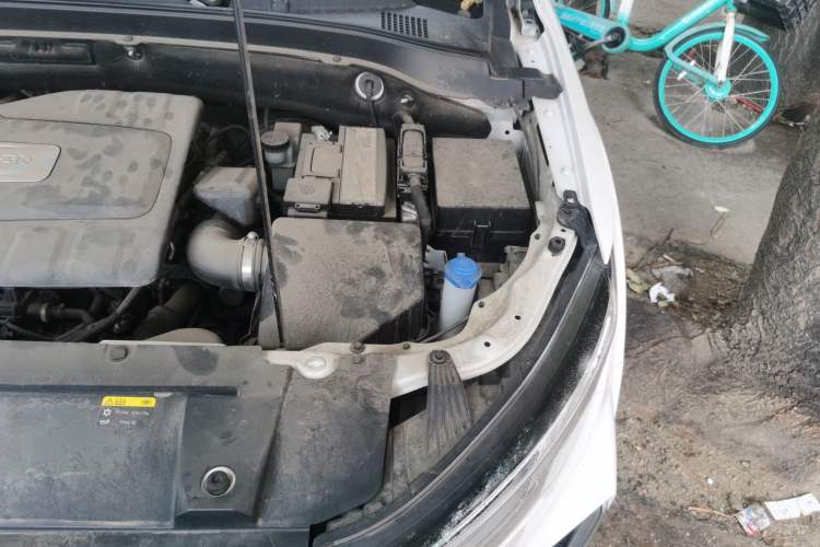 Used Bestune T33 2021 1.2T DCT Luxury Model Engine Bay Left