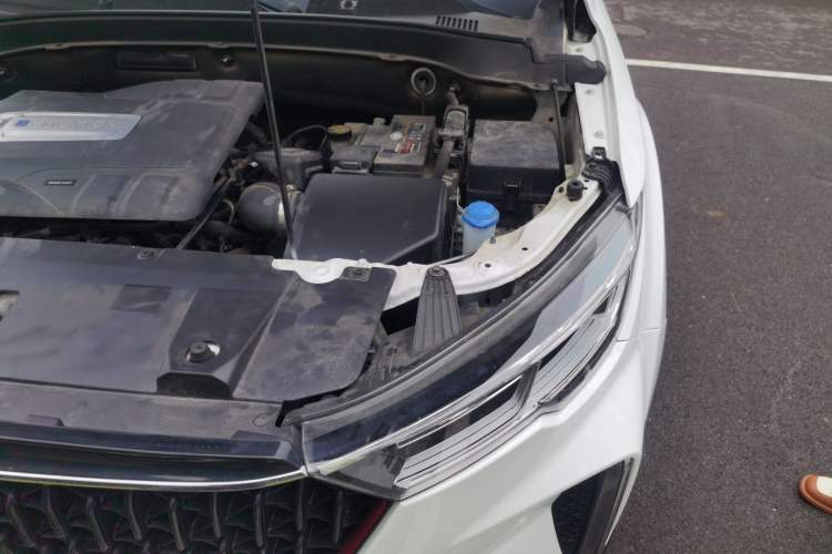 Used Bestune T33 2021 1.2T DCT Luxury Model Engine Bay Left
