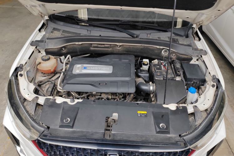 Used Bestune T33 2021 1.2T DCT Luxury Model Engine Bay