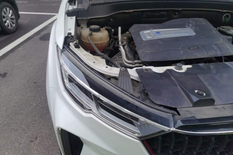 Used Bestune T33 2021 1.2T DCT Luxury Model Engine Bay Right