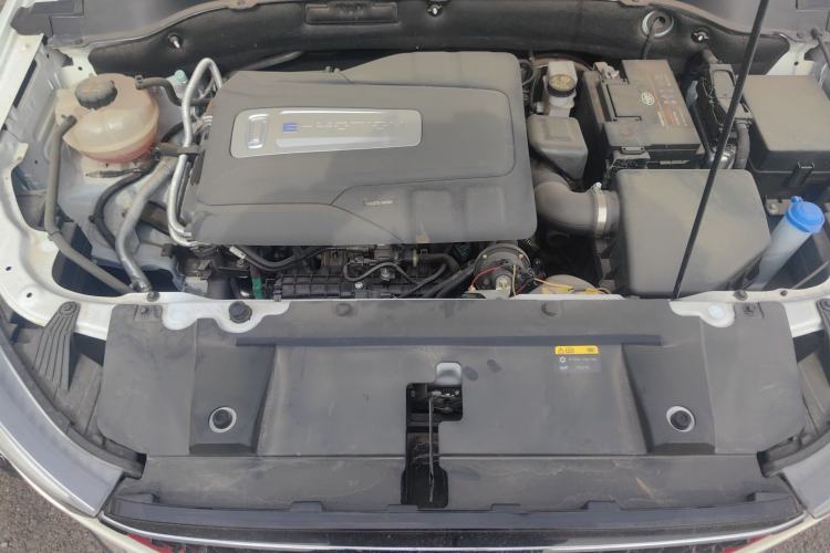 Used Bestune T33 2021 1.2T Manual Luxury Model Engine Bay