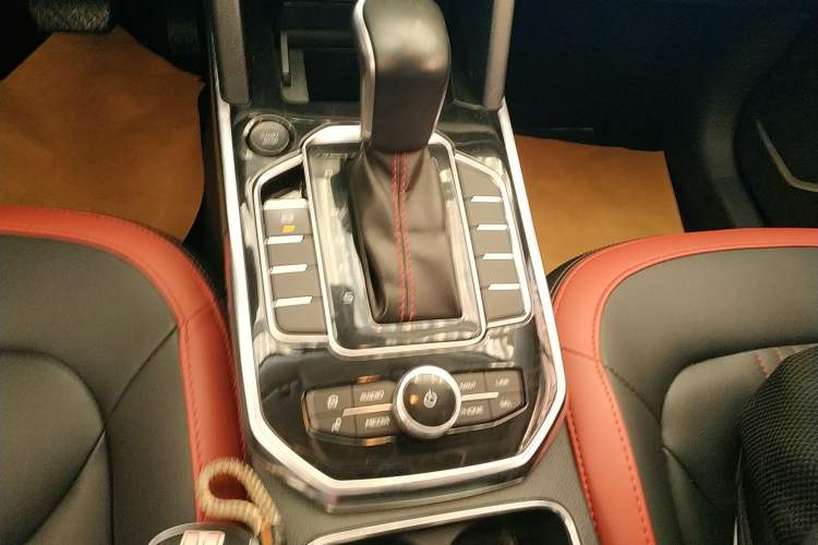Used Bestune T33 2021 1.2T DCT Luxury Model Gear Lever