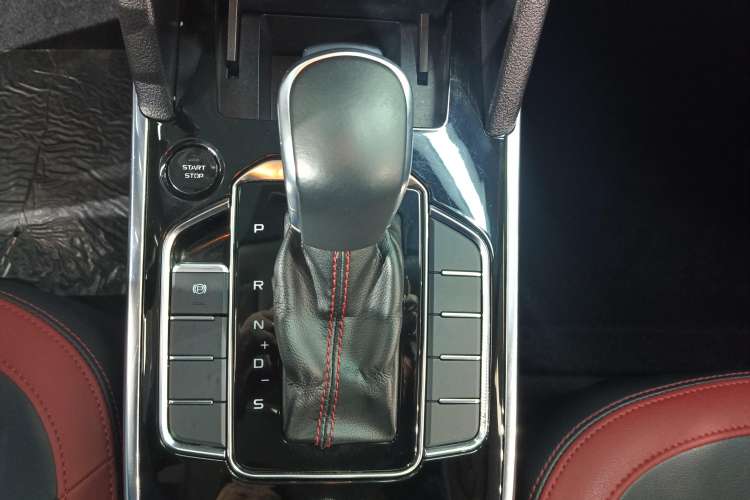 Used Bestune T33 2021 1.2T DCT Luxury Model Gear Lever