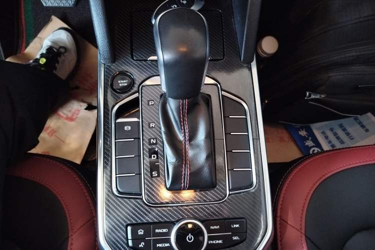 Used Bestune T33 2021 1.2T DCT Luxury Model Gear Lever