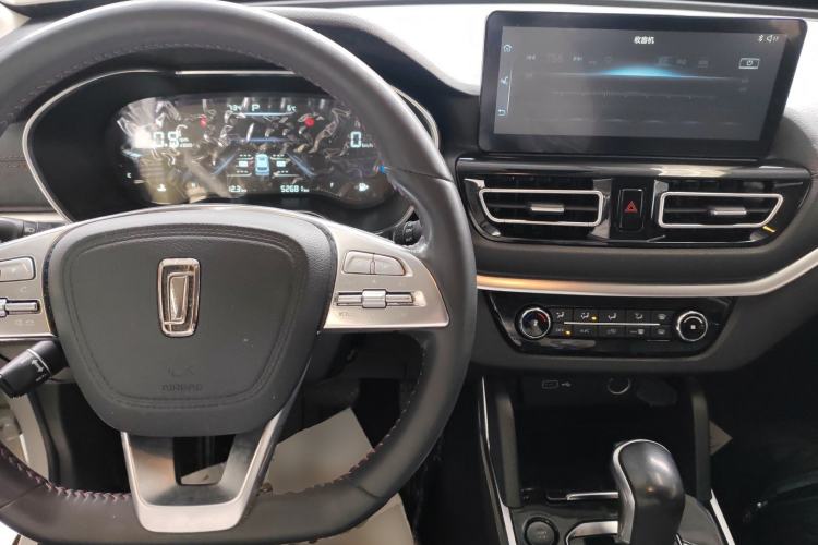 Used Bestune T33 2021 1.2T DCT Luxury Model Interior 2