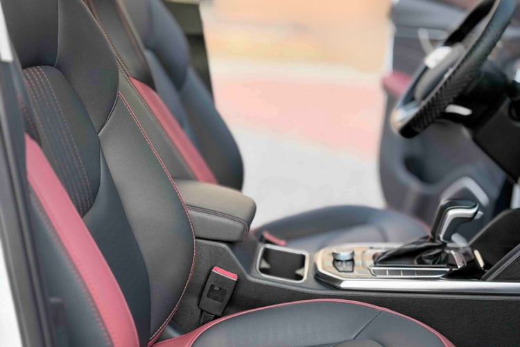 Used Bestune T33 2021 1.2T DCT Luxury Model Interior 6